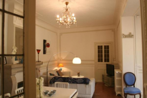 Гостиница Appart charme Arenes Nimes  Ним